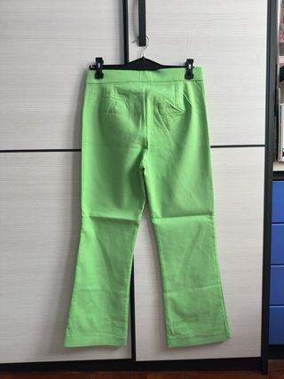 Pantalones Zara verdes, talla M