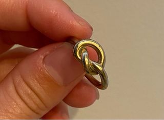 Anillo Bimba y Lola nudo dorado plata