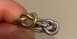 Anillo Bimba y Lola nudo dorado plata