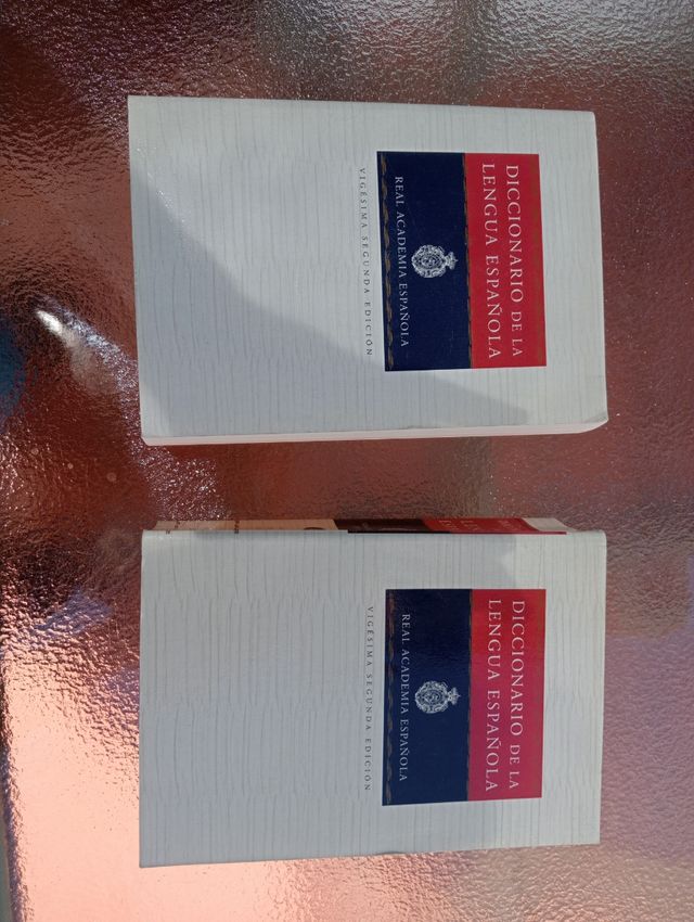 Diccionario de la lengua espanola de la Ral Aca...