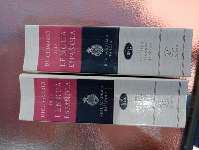 Diccionario de la lengua espanola de la Ral Aca...