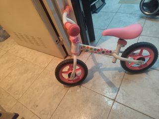 Bicicleta y triciclo niña
