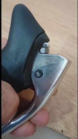 1 maneta de freno 105