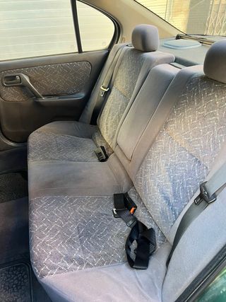 Nissan Primera 1998