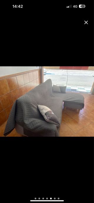 Sofá 3 plazas gris + puff