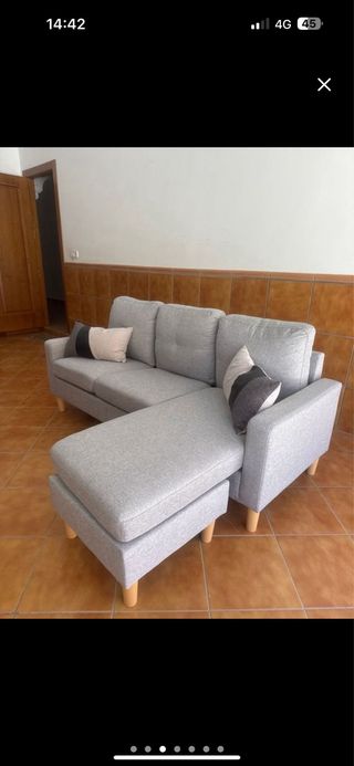 Sofá 3 plazas gris + puff
