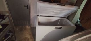 Congelatore a pozzetto BEKO 284L