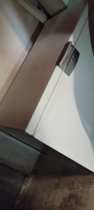 Congelatore a pozzetto BEKO 284L