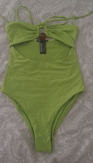 Bañador Zara verde Talla S