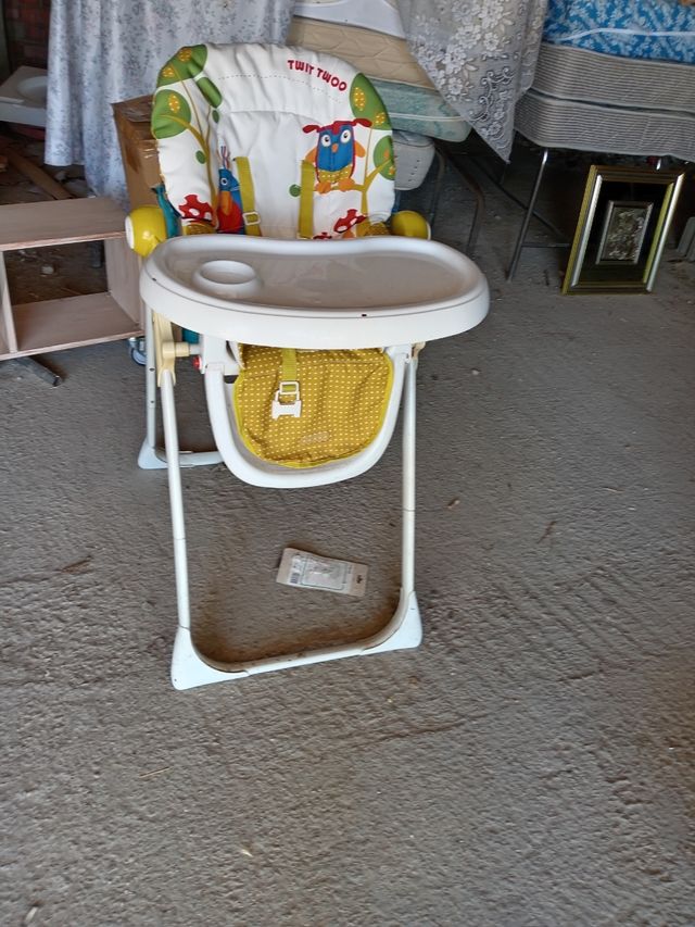 Trona bebé Tiny Two - Como nueva