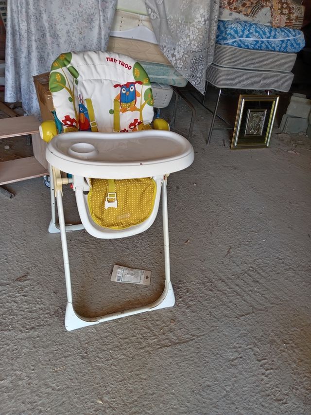 Trona bebé Tiny Two - Como nueva