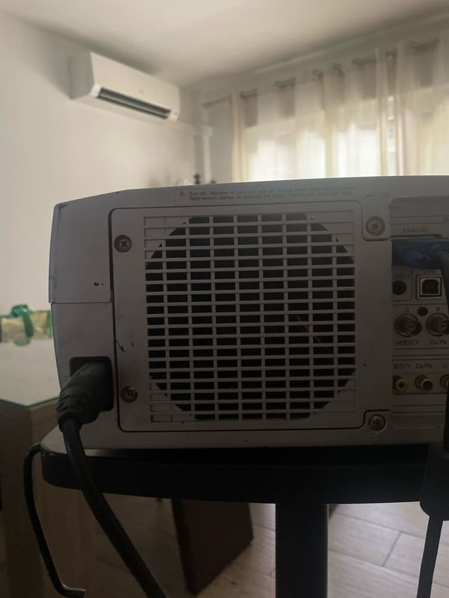 Proyector SANYO Multiverse