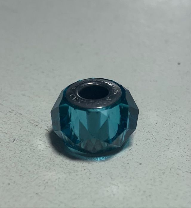 4 Charms Swarovski El precio es por unidad