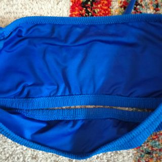 Bikini bandeau azulón - Talla M 90B