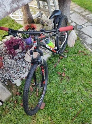 Bicicleta MTB 29" GT + regalos