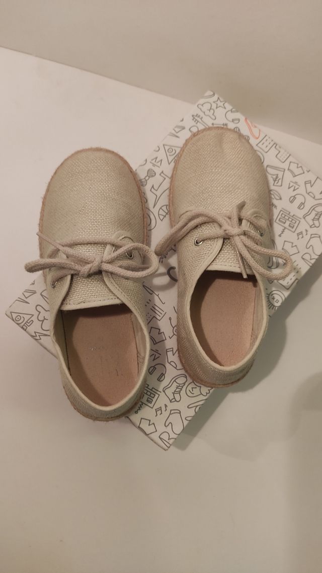 Zapatos lino beige niño talla 29