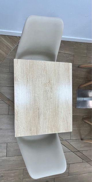 Mesa + 2 sillas estilo nórdico  (Lote tengo mas)