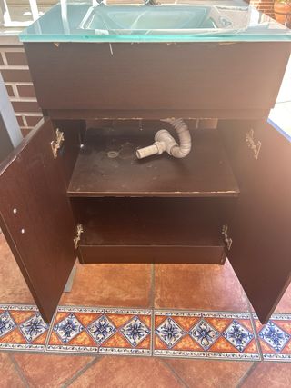 Mueble baño wengue con lavabo