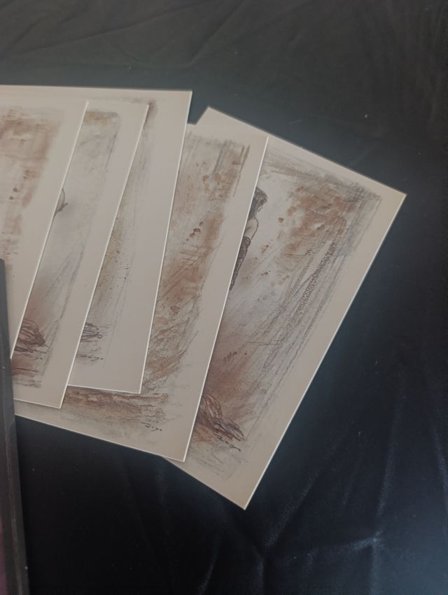 Postales Luis Royo Striptease