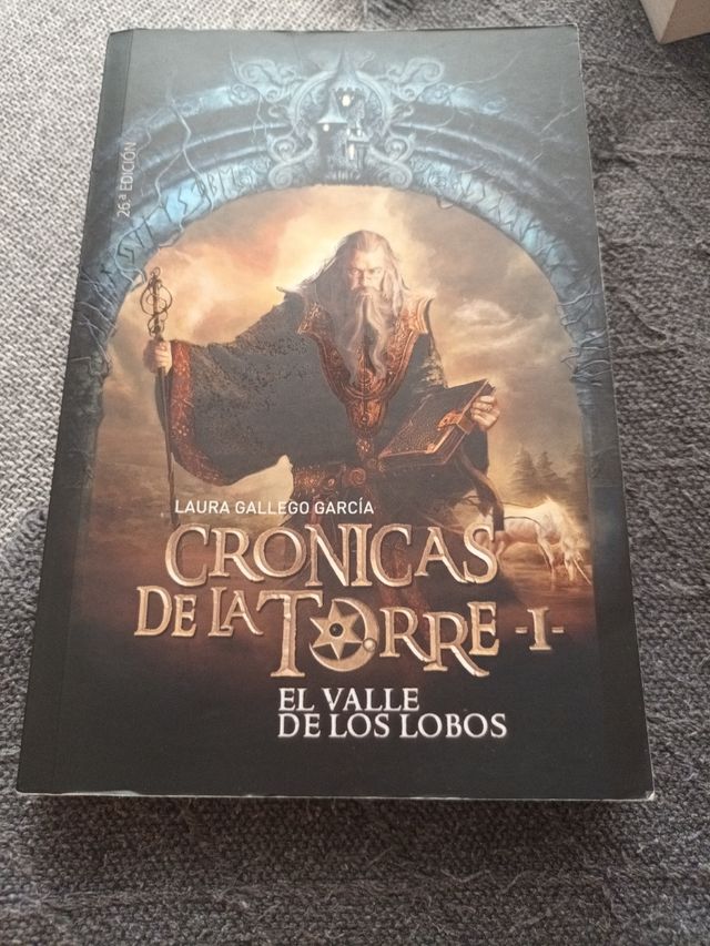 Crónicas de la Torre I. El Valle de los Lobos (...