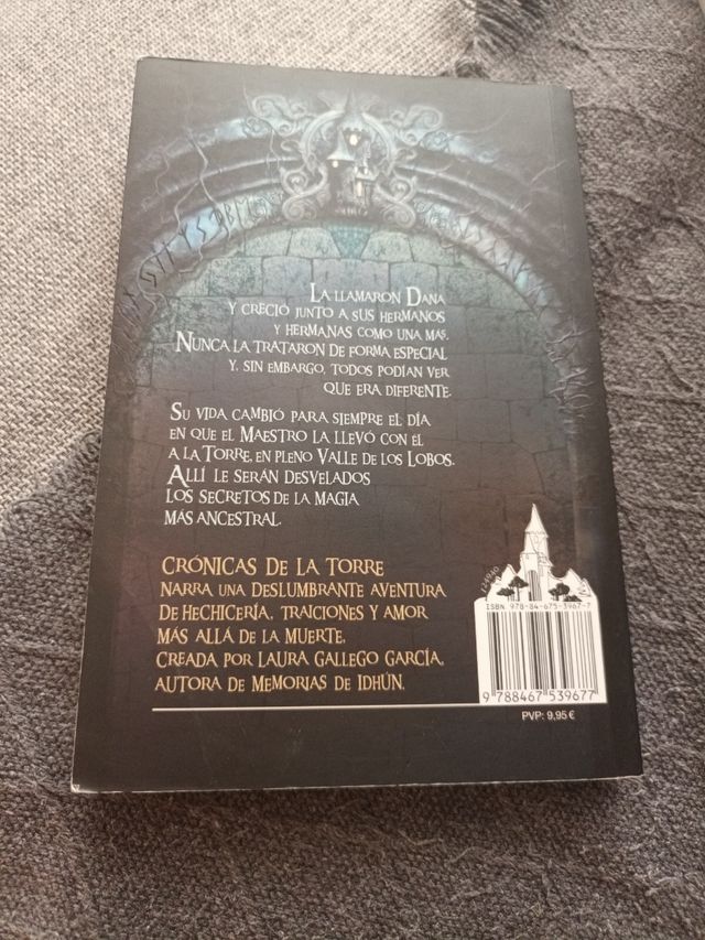 Crónicas de la Torre I. El Valle de los Lobos (...