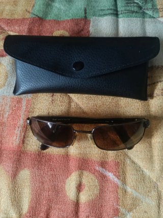 2 Gafas sol - Estilos diferentes