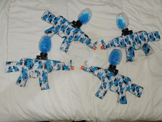 4 Pistolas de agua