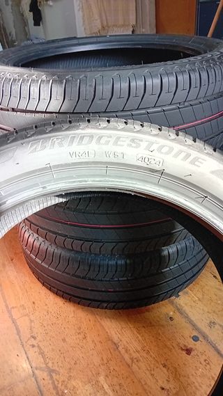 4 Neumáticos Bridgestone 205/45R17 84W 


