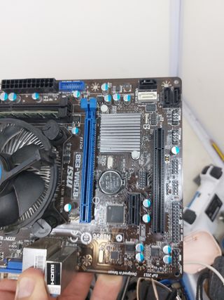 Placa base MSI B75MA-E33