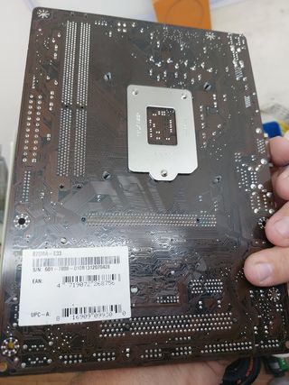 Placa base MSI B75MA-E33