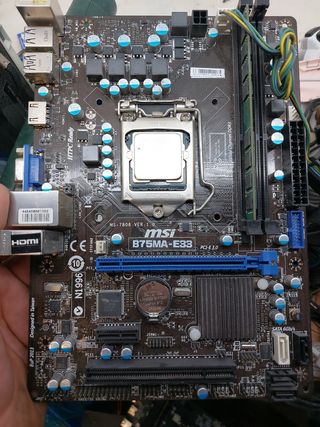 Placa base MSI B75MA-E33
