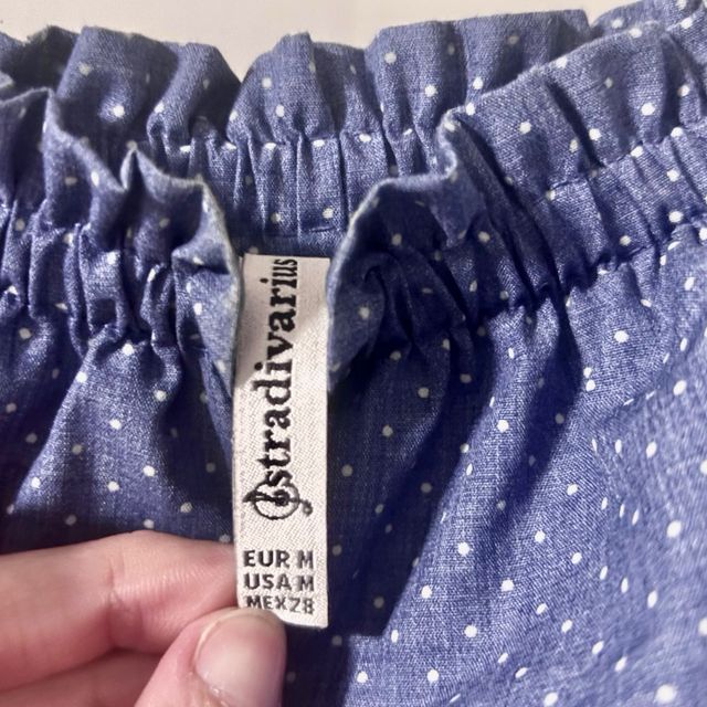 Vestido de topos Stradivarius como nuevo