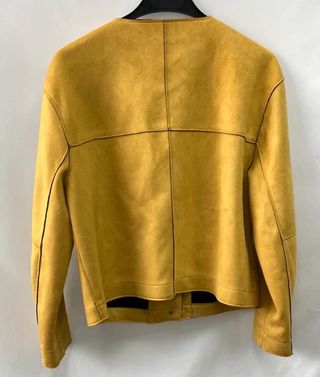 Chaqueta mostaza