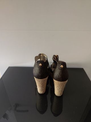 Sandalias Michael Kors Marrón 37.5