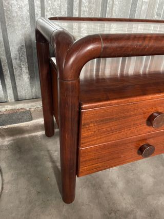 Cómoda vintage de madera y marmol 