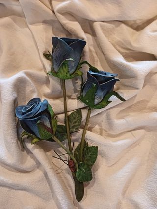 3 Rose blu finte