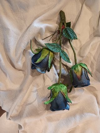 3 Rose blu finte