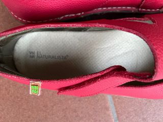 Zapatos Naturalista rojos