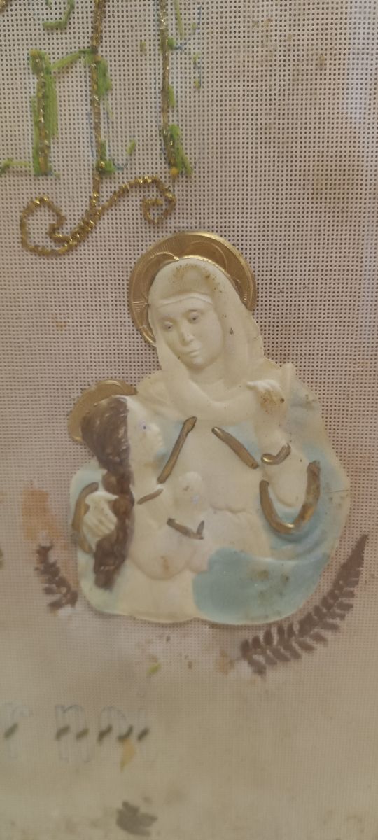 Cornice con ricamo sacro antico