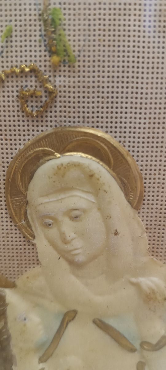 Cornice con ricamo sacro antico