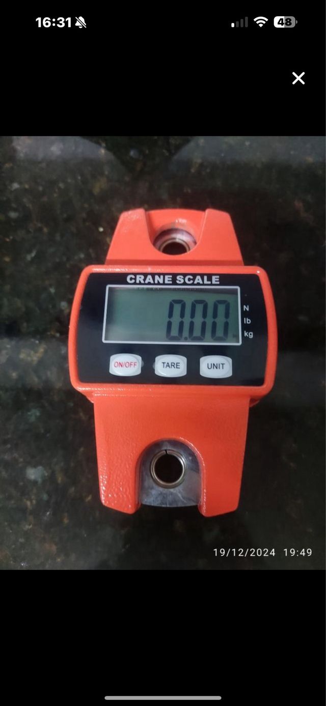 Lote 16 básculas grúa