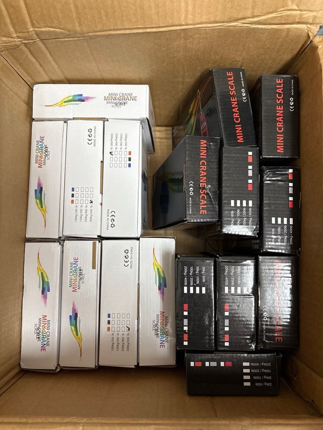 Lote 16 básculas grúa