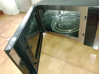 Microondas Koenic, como nuevo