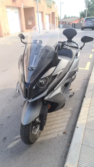 Scooter Kymco super dink 125cv