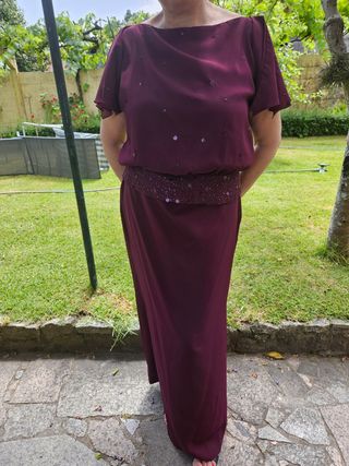 Vestido fiesta burdeos talla 50