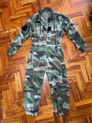 Mono militar ignifugo camuflaje
