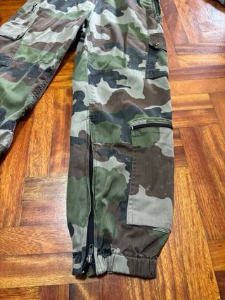 Mono militar ignifugo camuflaje