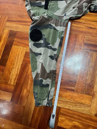 Mono militar ignifugo camuflaje