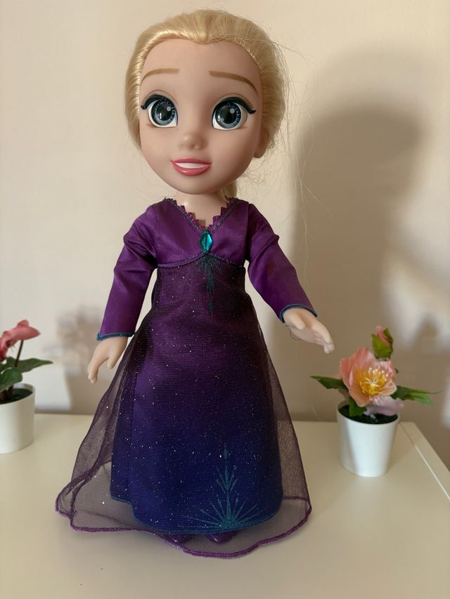 Muñeca Frozen Elsa - Vestido Morado