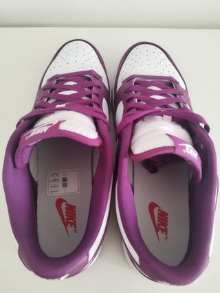 Nike Dunk bajas -moradas y blancas